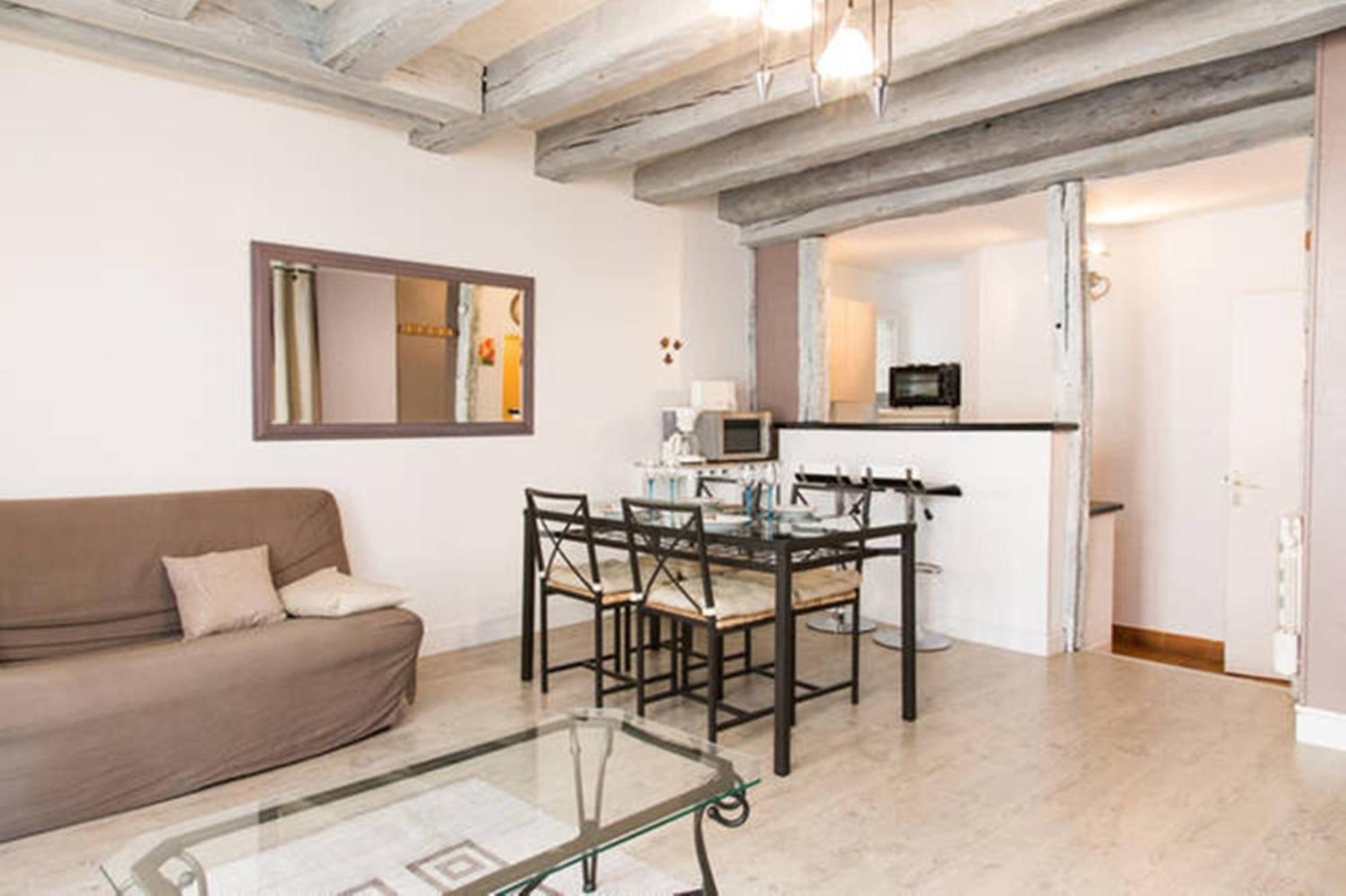 Le Logis De La Tour Apartment Amboise Luaran gambar