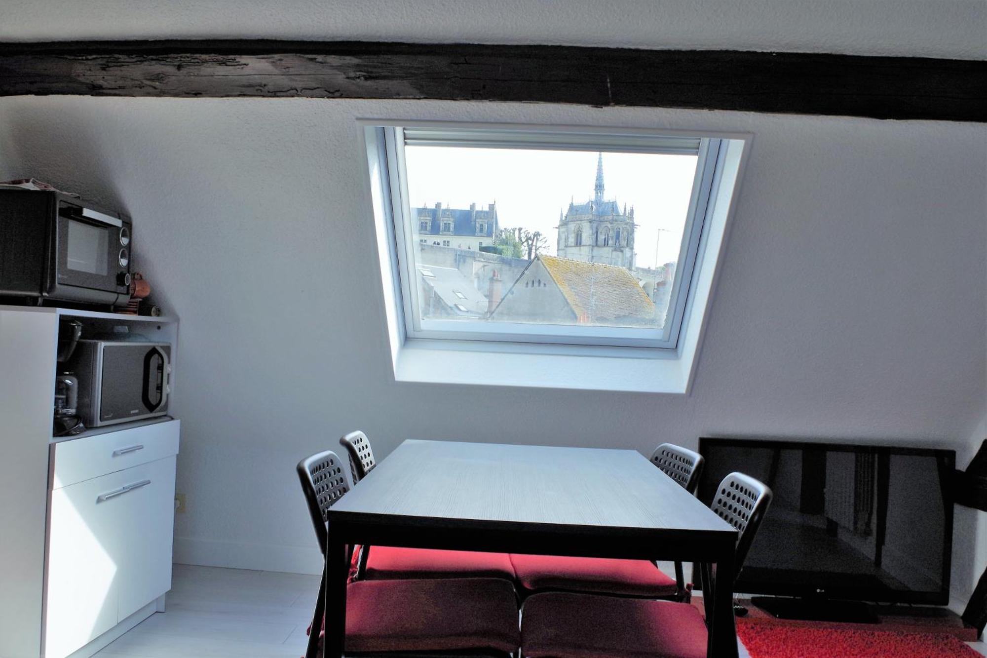 Le Logis De La Tour Apartment Amboise Luaran gambar
