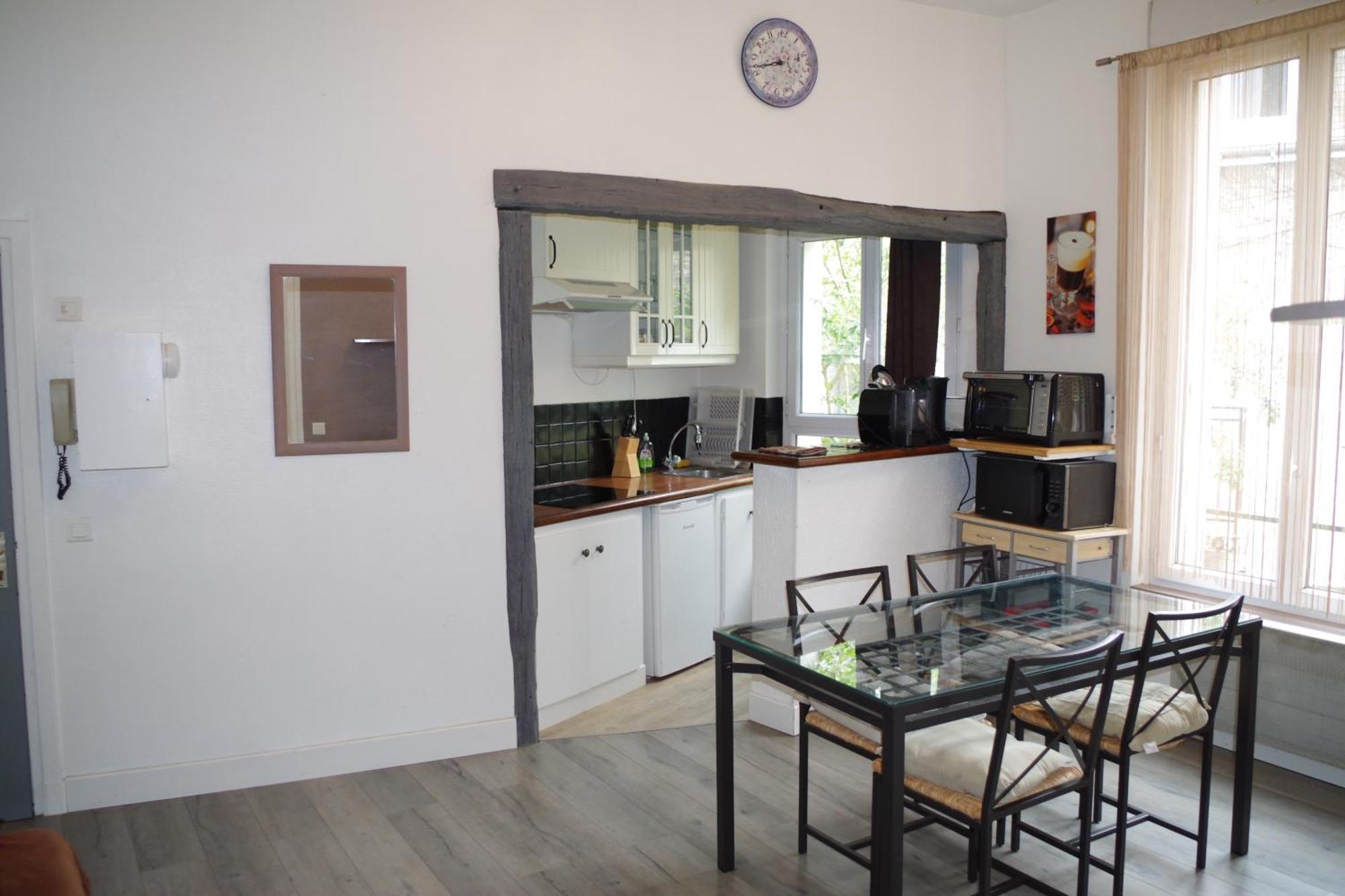 Le Logis De La Tour Apartment Amboise Luaran gambar